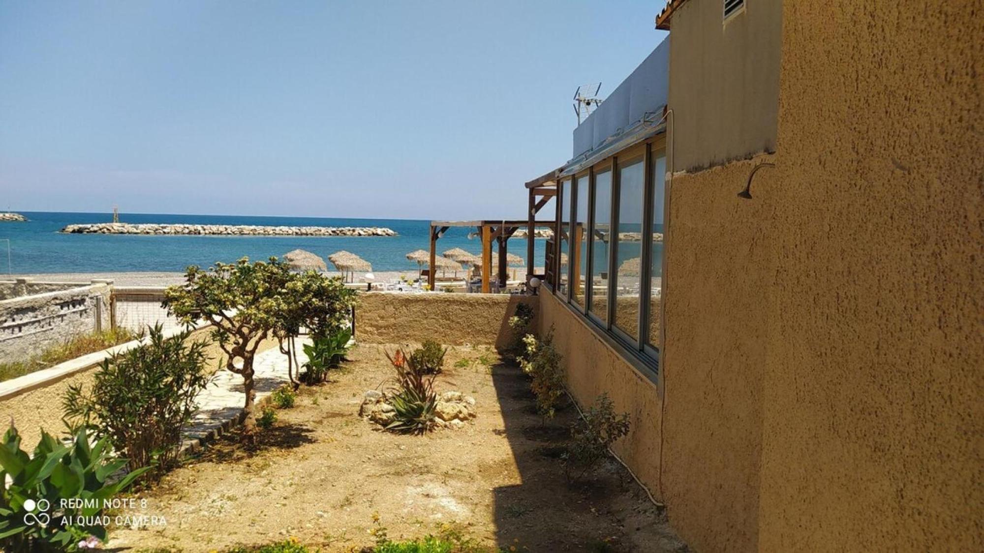 Вилла Snepa House On The Beach In Kolimbari Колимварион Экстерьер фото